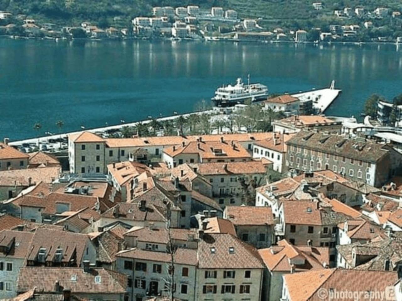 Bond Studios- Old Town Kotor Exterior photo